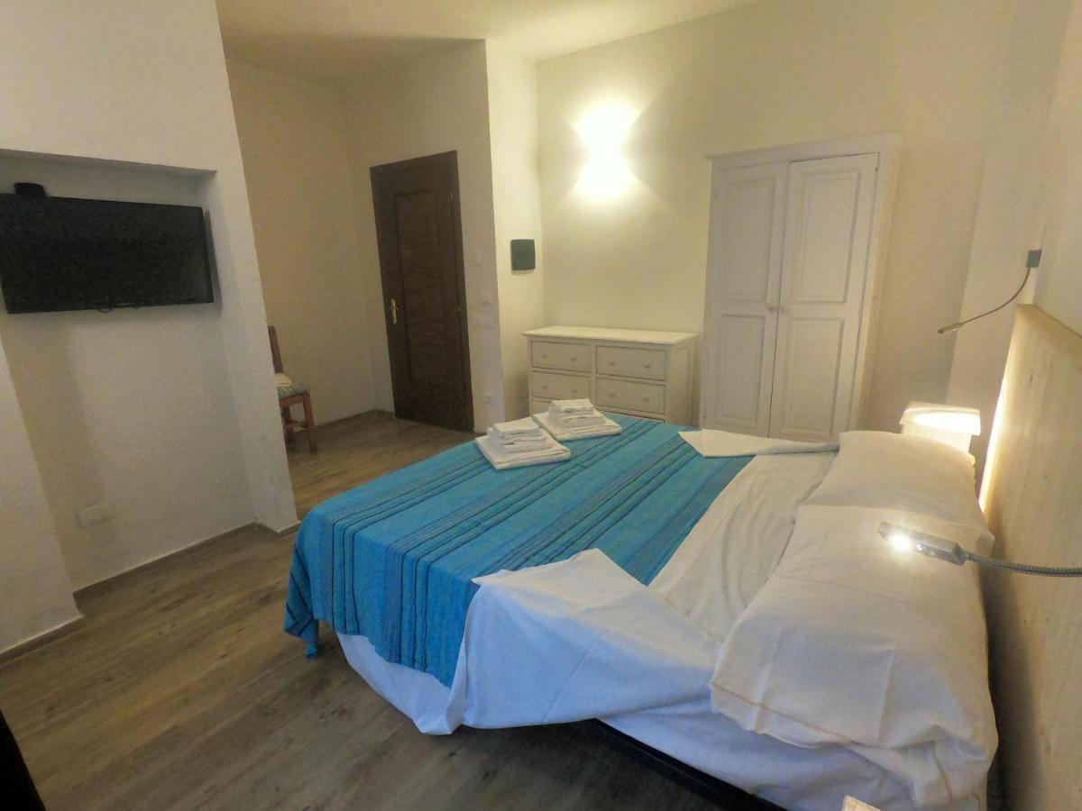 Villa La Conchiglia Rooms Cala Liberotto Extérieur photo