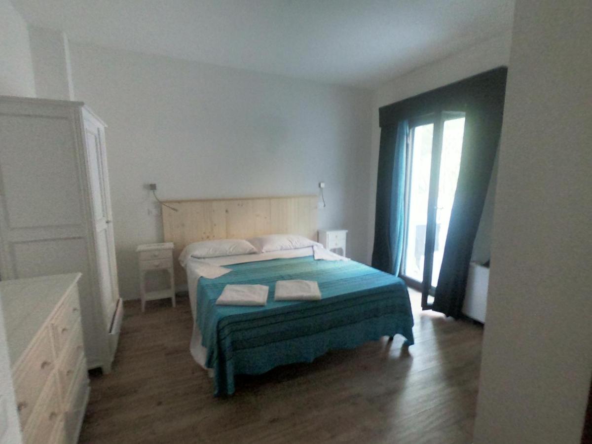 Villa La Conchiglia Rooms Cala Liberotto Extérieur photo