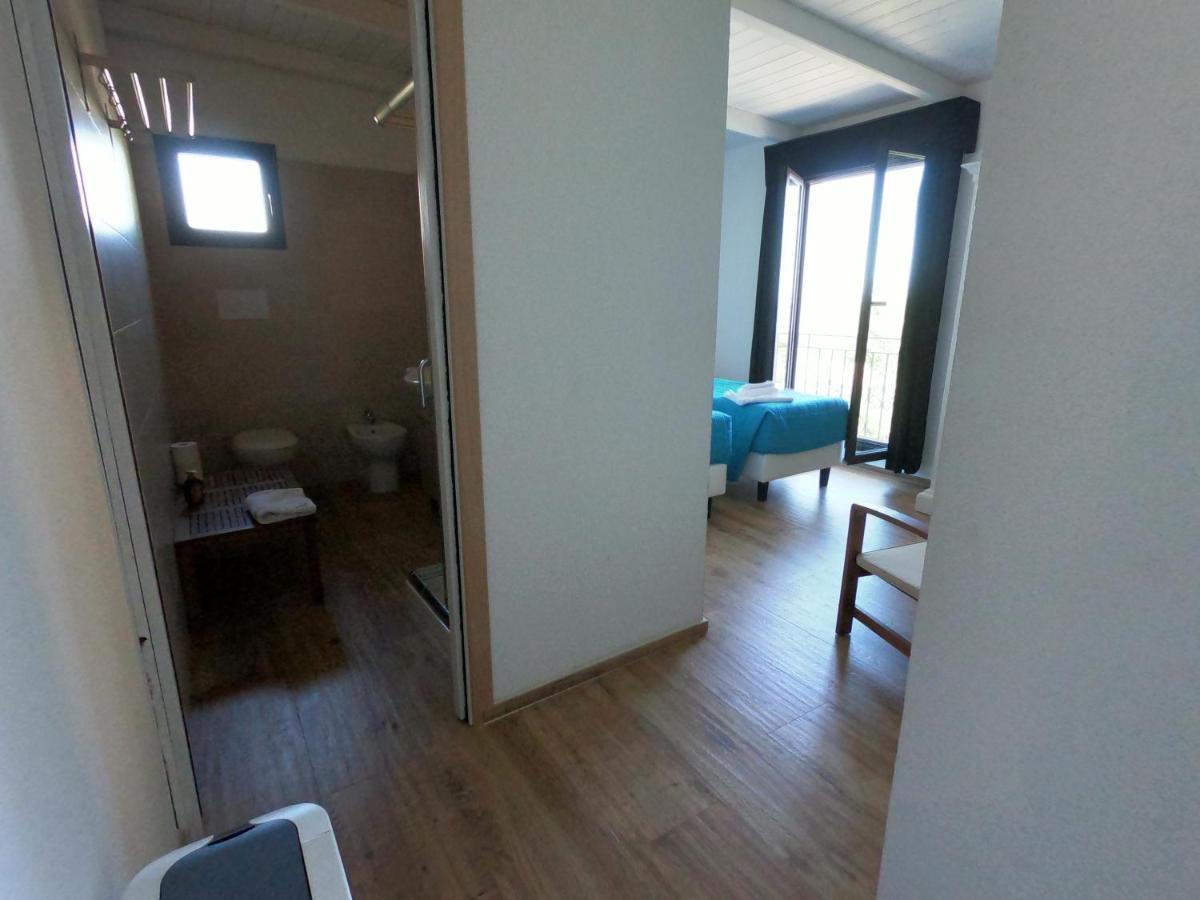 Villa La Conchiglia Rooms Cala Liberotto Extérieur photo