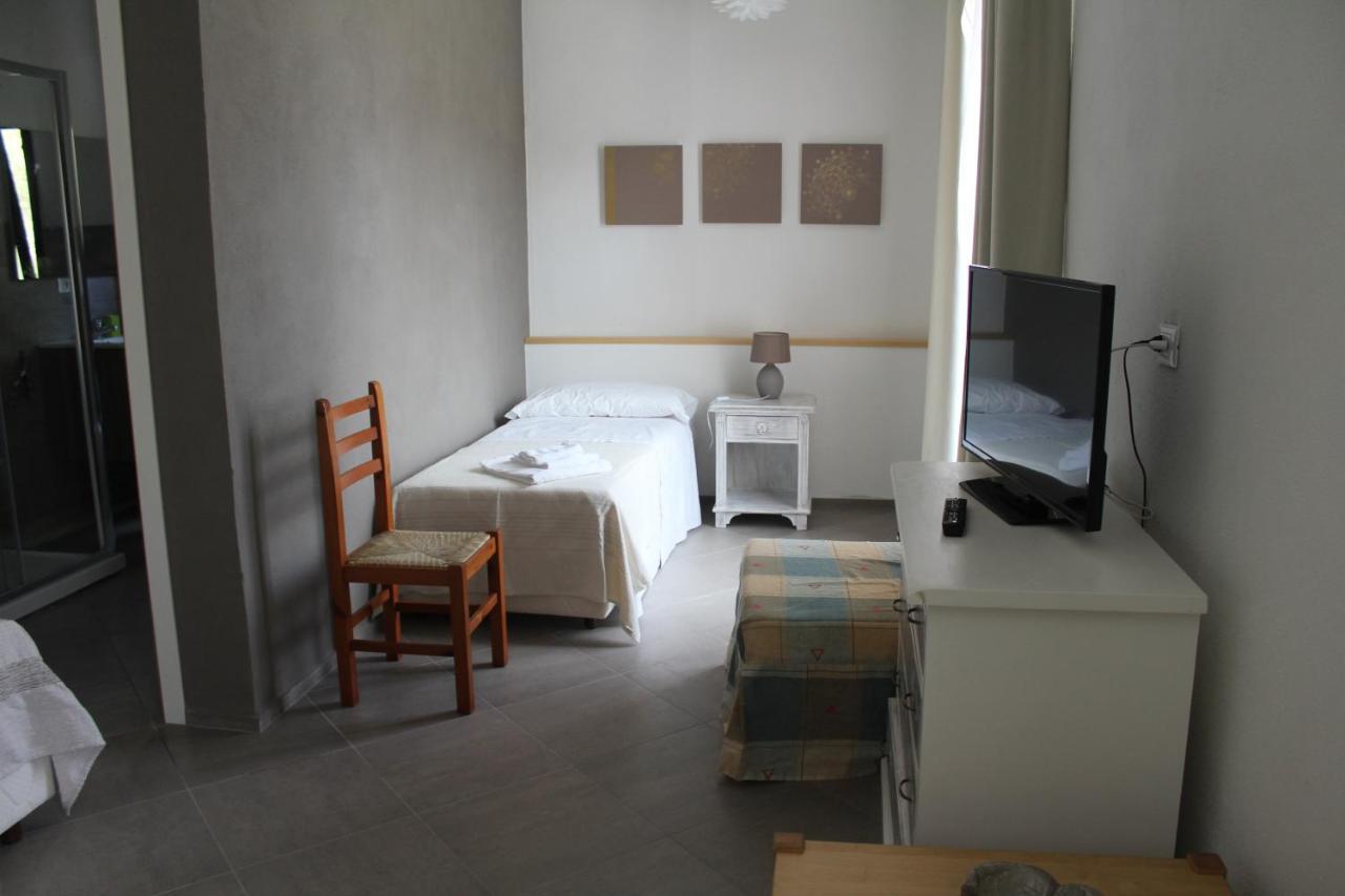 Villa La Conchiglia Rooms Cala Liberotto Extérieur photo