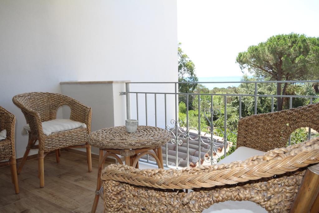 Villa La Conchiglia Rooms Cala Liberotto Extérieur photo